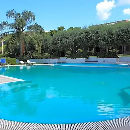 Delta Club