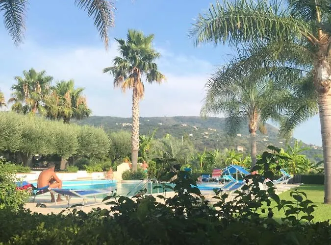 Delta Club Aparthotel Capo Vaticano