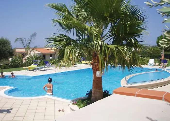 Aparthotel Delta Club 4*